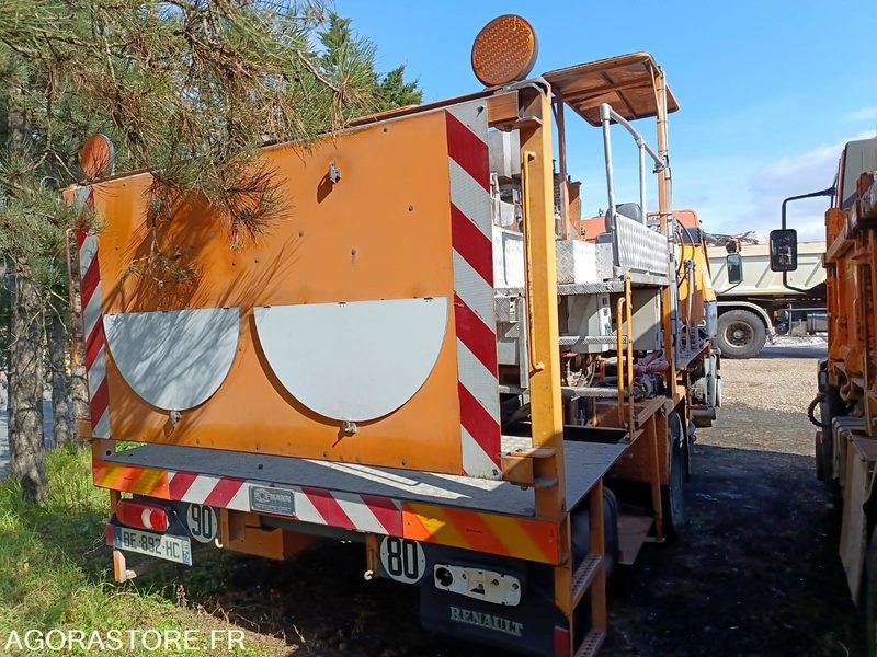 Camion Renault Midlum machine à spray peinture BE-892-HC - Camião: foto 5 Camion Renault Midlum machine à spray peinture BE-892-HC - Camião: foto 5