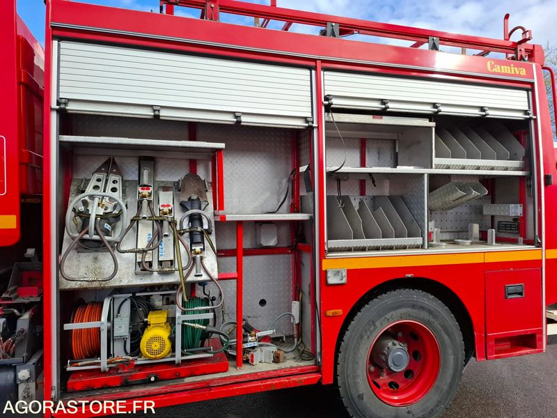 FOURGON POMPE TONNE SR - RENAULT PREMIUM - 9932 ZW 29 - Camião: foto 5 FOURGON POMPE TONNE SR - RENAULT PREMIUM - 9932 ZW 29 - Camião: foto 5