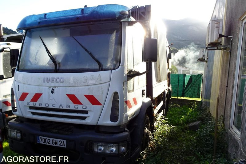 Iveco Eurocargo - Camião: foto 1 Iveco Eurocargo - Camião: foto 1