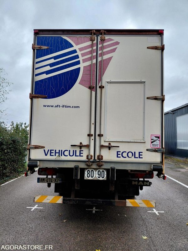 MAN tgx18.360 - 2010 - 420607 Kms - Camião: foto 2 MAN tgx18.360 - 2010 - 420607 Kms - Camião: foto 2