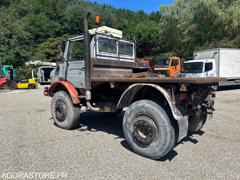 MERCEDES UNIMOG 425 -1985 - 196000km - Camião: foto 4 MERCEDES UNIMOG 425 -1985 - 196000km - Camião: foto 4