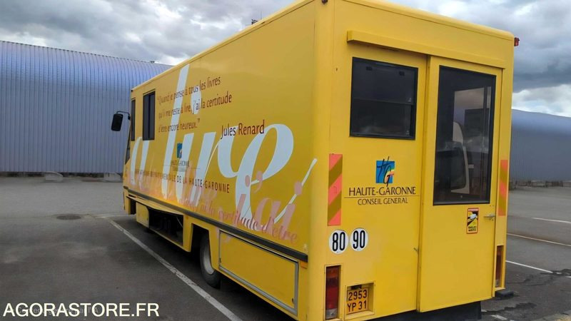 RENAULT BIBLIOBUS -115000 KMS- ANNEE 1995 - Camião: foto 2 RENAULT BIBLIOBUS -115000 KMS- ANNEE 1995 - Camião: foto 2