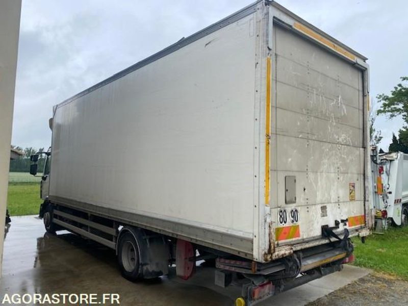 RENAULT FOURGON HAYON D12 - Camião: foto 5 RENAULT FOURGON HAYON D12 - Camião: foto 5