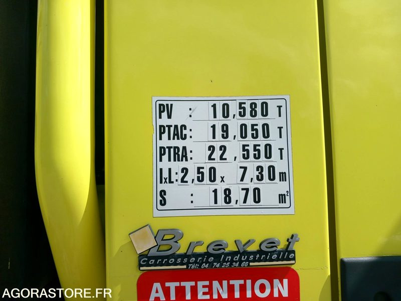 RENAULT KERAX 370 DCI + SALEUSE MECAGIL LEBON (KR0206 + SL0206) - Camião: foto 2 RENAULT KERAX 370 DCI + SALEUSE MECAGIL LEBON (KR0206 + SL0206) - Camião: foto 2