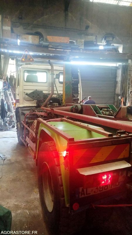 Renault Poids lourd G230 - 1985 - 564616KM - Camião: foto 3 Renault Poids lourd G230 - 1985 - 564616KM - Camião: foto 3