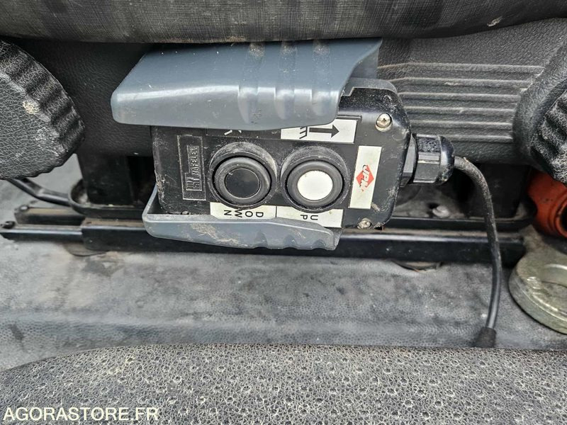 Carrinha basculante Camion Renault D 2014 180000kms: foto 9