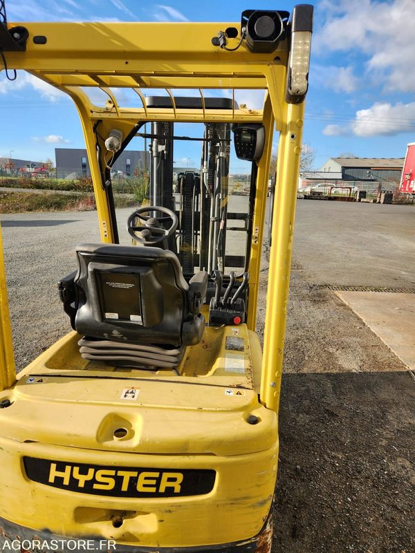 Chariot Hyster J1.8XNT - Equipamento de construção: foto 1 Chariot Hyster J1.8XNT - Equipamento de construção: foto 1