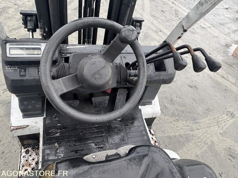 Empilhadeira a gás Chariot élévateur NISSAN GAZ 1.5T type P1D1A15LQ: foto 9