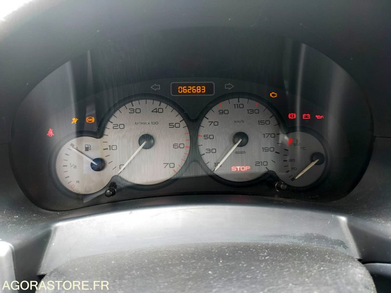 Automóvel Citroen Berlingo Combispace ESS+GNV - 2007 - 62683kms: foto 16