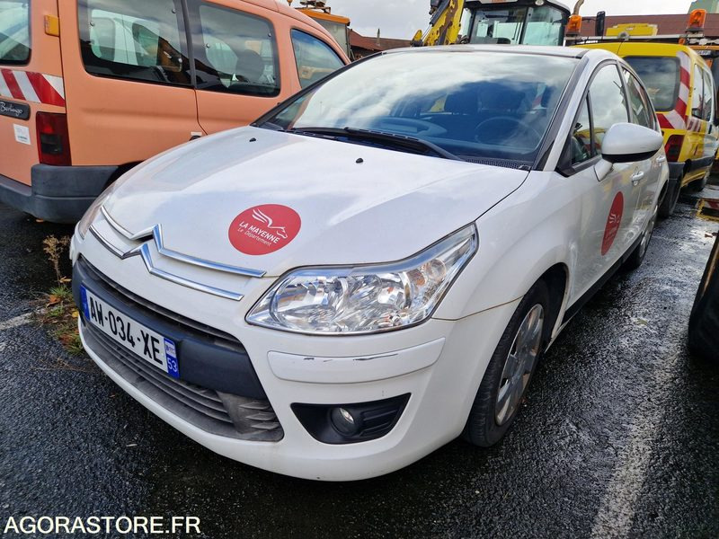 Citroën C4 - 259870 -2010- AW034XE - Automóvel: foto 1 Citroën C4 - 259870 -2010- AW034XE - Automóvel: foto 1
