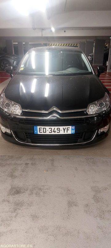 Citroën C5 2.0 Bleuhdi - 2016 - 191232kms - Automóvel: foto 2 Citroën C5 2.0 Bleuhdi - 2016 - 191232kms - Automóvel: foto 2