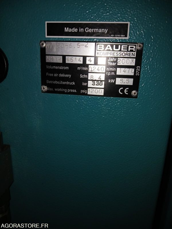 Compresseur HP air respirable BAUER MV120, avec rampe de gonflage 6 flexibles - Compressor de ar: foto 3 Compresseur HP air respirable BAUER MV120, avec rampe de gonflage 6 flexibles - Compressor de ar: foto 3