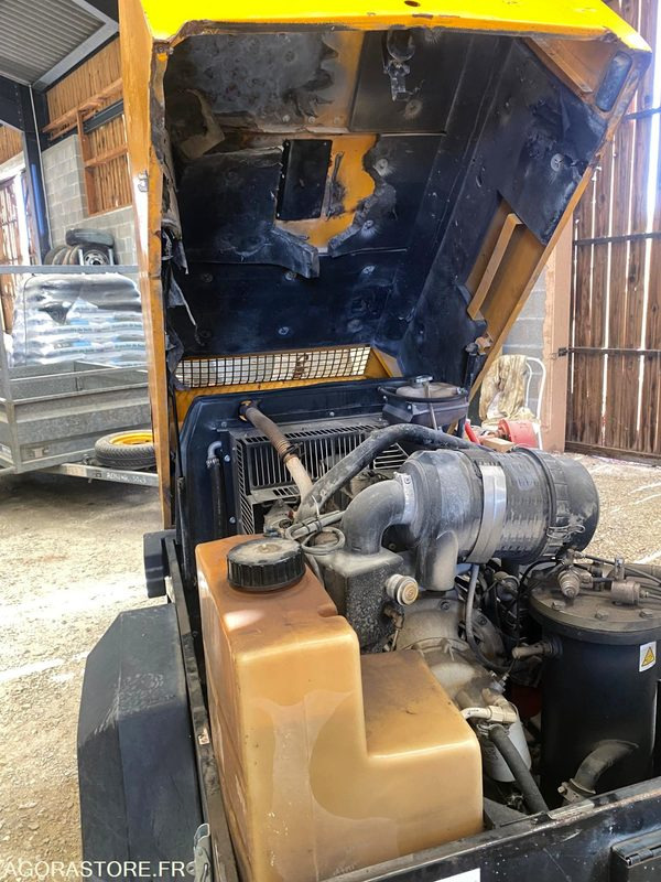 Compresseur de chantier DOOSAN 7/31 - INGERSOLL RAND - Compressor de ar: foto 5 Compresseur de chantier DOOSAN 7/31 - INGERSOLL RAND - Compressor de ar: foto 5