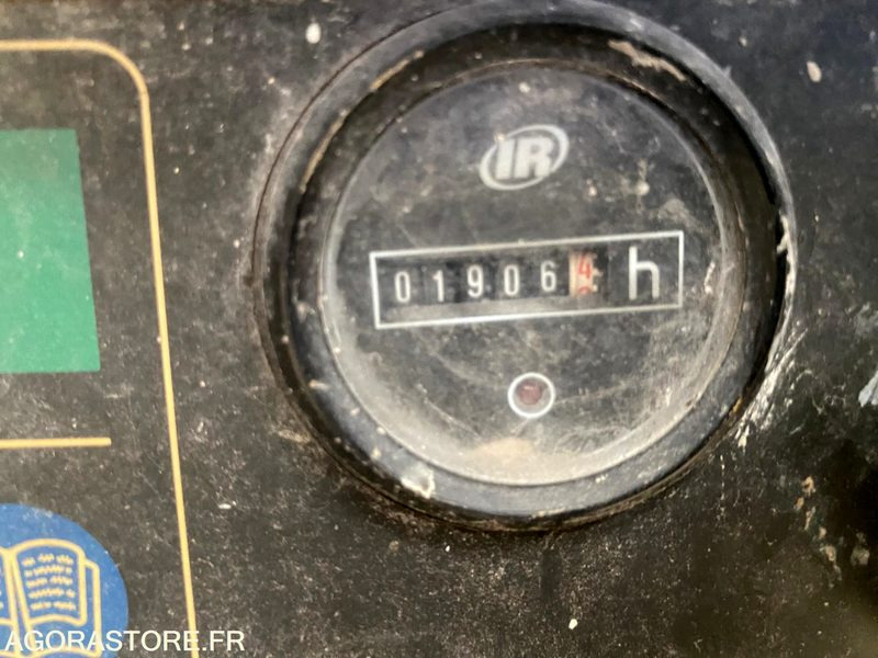 Compresseur de chantier DOOSAN 7/31 - INGERSOLL RAND - Compressor de ar: foto 3 Compresseur de chantier DOOSAN 7/31 - INGERSOLL RAND - Compressor de ar: foto 3