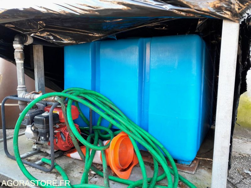 Cuve d’arrosage 700L - Ferramenta/ Equipamento: foto 1 Cuve d’arrosage 700L - Ferramenta/ Equipamento: foto 1