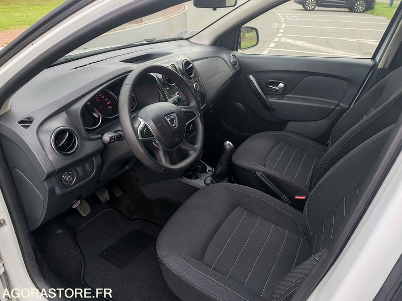 DACIA SANDERO - 45500km - année 2020 - Automóvel: foto 4 DACIA SANDERO - 45500km - année 2020 - Automóvel: foto 4