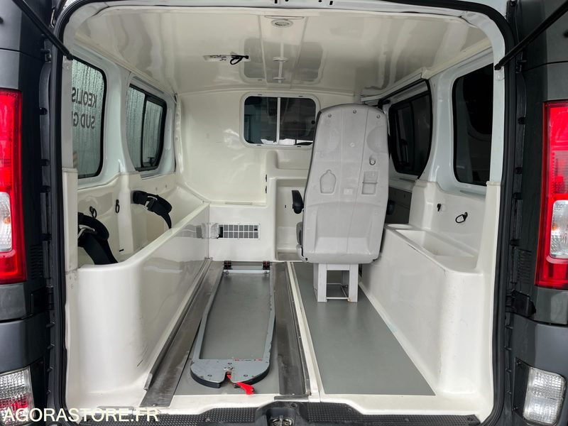 DB-991-SL - Roulant - NISSAN PRIMASTAR - VASP - 319 108 Kms - Ambulância: foto 4 DB-991-SL - Roulant - NISSAN PRIMASTAR - VASP - 319 108 Kms - Ambulância: foto 4
