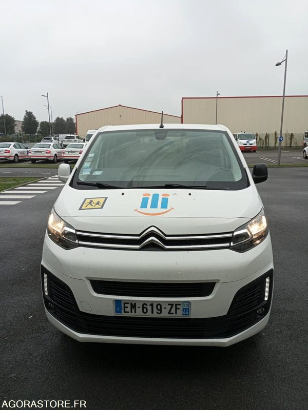 EM-619-ZF - Roulant - CITROEN JUMPY SPACE TOURER - VP - 240 733 Kms - Minibus, Furgão de passageiros: foto 4 EM-619-ZF - Roulant - CITROEN JUMPY SPACE TOURER - VP - 240 733 Kms - Minibus, Furgão de passageiros: foto 4