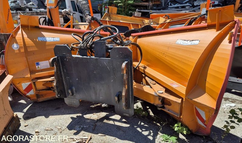 ETRAVE TRANSFORMABLE GM20 SICOMETAL 2009 - Lâmina limpa-neves: foto 1 ETRAVE TRANSFORMABLE GM20 SICOMETAL 2009 - Lâmina limpa-neves: foto 1