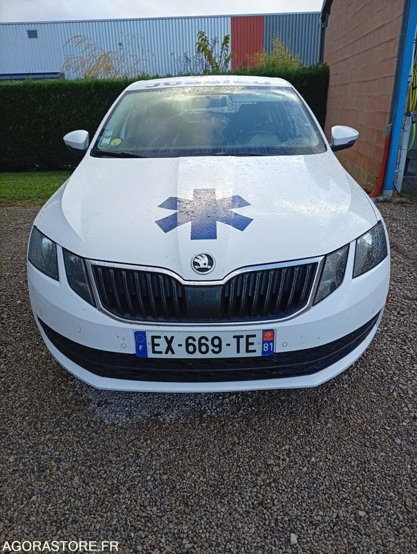 EX-669-TE - Roulant - SKODA OCTAVIA - VP - 391 640 Kms - Automóvel: foto 1 EX-669-TE - Roulant - SKODA OCTAVIA - VP - 391 640 Kms - Automóvel: foto 1