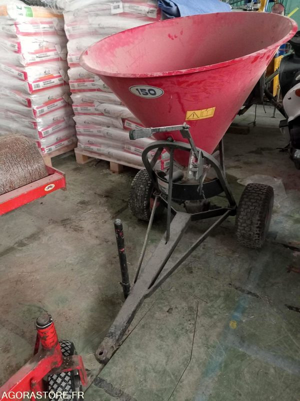 Epandeur 150 litre à engrais trainé pour autoporté (EMTR150) - Equipamentos para jardinagem: foto 1 Epandeur 150 litre à engrais trainé pour autoporté (EMTR150) - Equipamentos para jardinagem: foto 1