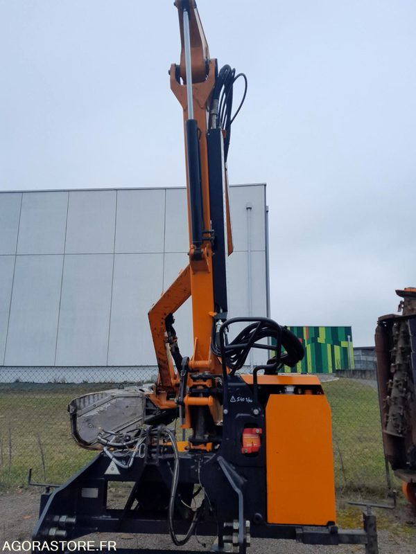 Epareuse Norémat Optima avec tête de débroussaillage norémat - Limpa bermas: foto 3 Epareuse Norémat Optima avec tête de débroussaillage norémat - Limpa bermas: foto 3