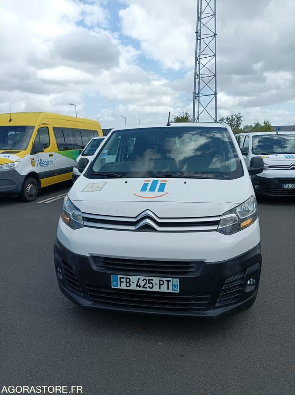 FB-425-PT - Non Roulant - CITROEN JUMPY SPACE TOURER - 9 Places - 228 723 Kms - Minibus, Furgão de passageiros: foto 4 FB-425-PT - Non Roulant - CITROEN JUMPY SPACE TOURER - 9 Places - 228 723 Kms - Minibus, Furgão de passageiros: foto 4
