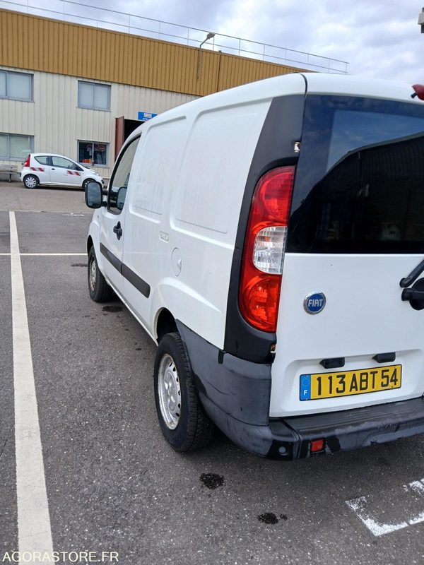 FIAT DOBLO - 2006 - 208199 KM - Furgão compacto: foto 3 FIAT DOBLO - 2006 - 208199 KM - Furgão compacto: foto 3