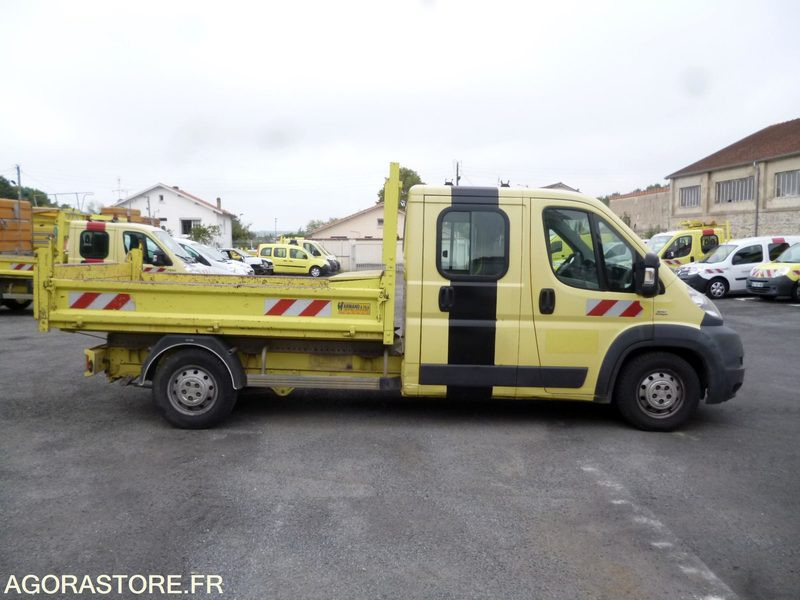 FIAT DUCATO 2.3 JTD 120 BBDC - Furgão: foto 4 FIAT DUCATO 2.3 JTD 120 BBDC - Furgão: foto 4