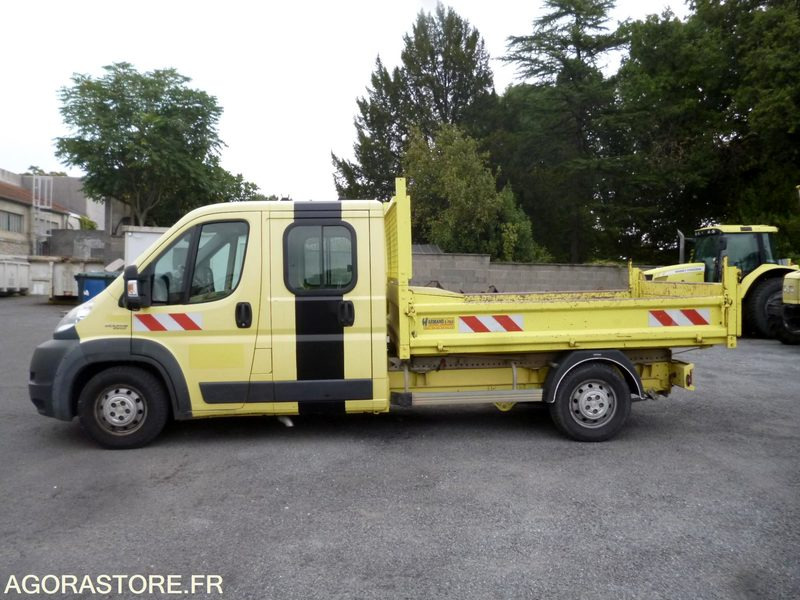 FIAT DUCATO 2.3 JTD 120 BBDC - Furgão: foto 2 FIAT DUCATO 2.3 JTD 120 BBDC - Furgão: foto 2