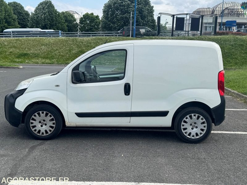FIAT FIORINO 140 000 KM ANNÉE 2015 - Furgão compacto: foto 4 FIAT FIORINO 140 000 KM ANNÉE 2015 - Furgão compacto: foto 4
