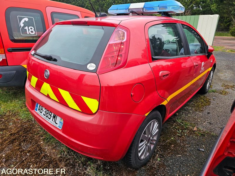 FIAT PUNTO 140419kms 2009 - AB389ML - Automóvel: foto 3 FIAT PUNTO 140419kms 2009 - AB389ML - Automóvel: foto 3