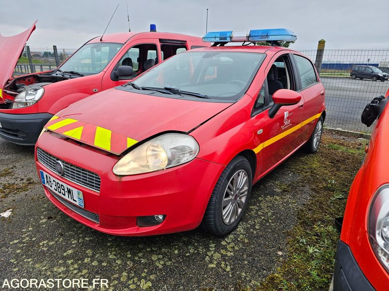 FIAT PUNTO 140419kms 2009 - AB389ML - Automóvel: foto 1 FIAT PUNTO 140419kms 2009 - AB389ML - Automóvel: foto 1