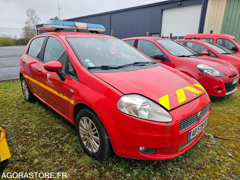 FIAT PUNTO 149745kms 2009 - AB579HF - Automóvel: foto 2 FIAT PUNTO 149745kms 2009 - AB579HF - Automóvel: foto 2