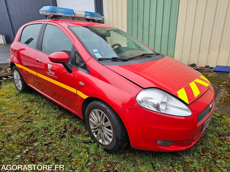 FIAT PUNTO 166119kms 2009 - AB034HG - Automóvel: foto 2 FIAT PUNTO 166119kms 2009 - AB034HG - Automóvel: foto 2