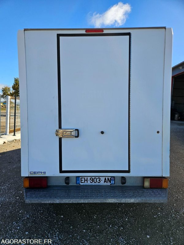 FIAT SCUDO 2.0 130 CAISSE FRIGORIFIQUE FRCX 3 PLACES - Carrinha frigorífica: foto 5 FIAT SCUDO 2.0 130 CAISSE FRIGORIFIQUE FRCX 3 PLACES - Carrinha frigorífica: foto 5