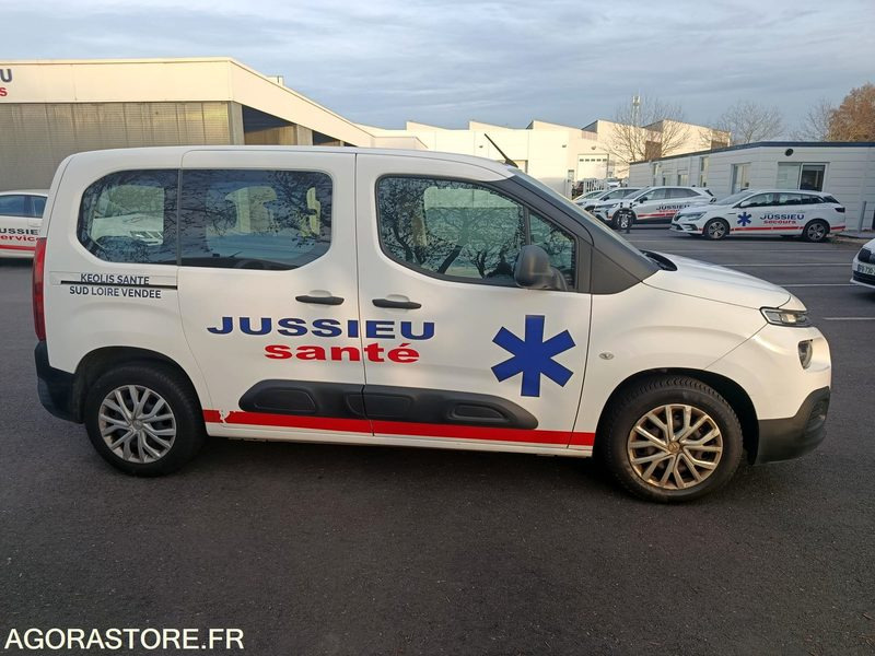 FN-712-JE - Non Roulant - "PP" - CITROEN BERLINGO - VP - 168 082 Kms - Automóvel: foto 1 FN-712-JE - Non Roulant - "PP" - CITROEN BERLINGO - VP - 168 082 Kms - Automóvel: foto 1