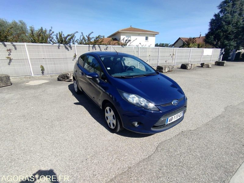 FORD FIESTA 1.4 TDCI DIESEL - ANNEE 2009 - 168000 KMS - 5 PLACES - Automóvel: foto 1 FORD FIESTA 1.4 TDCI DIESEL - ANNEE 2009 - 168000 KMS - 5 PLACES - Automóvel: foto 1