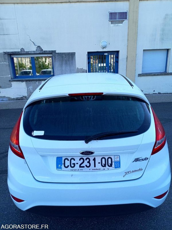 FORD FIESTA TDCI 70 FAP TREND 5 portes - Automóvel: foto 4 FORD FIESTA TDCI 70 FAP TREND 5 portes - Automóvel: foto 4