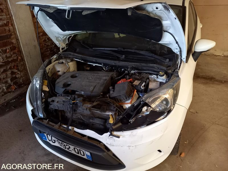 FORD FIESTA TDCI 70 FAP TREND ACCIDENTEE - Automóvel: foto 2 FORD FIESTA TDCI 70 FAP TREND ACCIDENTEE - Automóvel: foto 2