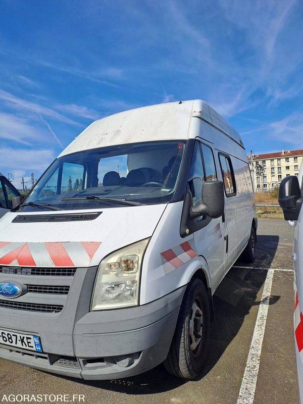 FORD | TRANSIT | 2009 | 140117KM - Furgão: foto 1 FORD | TRANSIT | 2009 | 140117KM - Furgão: foto 1