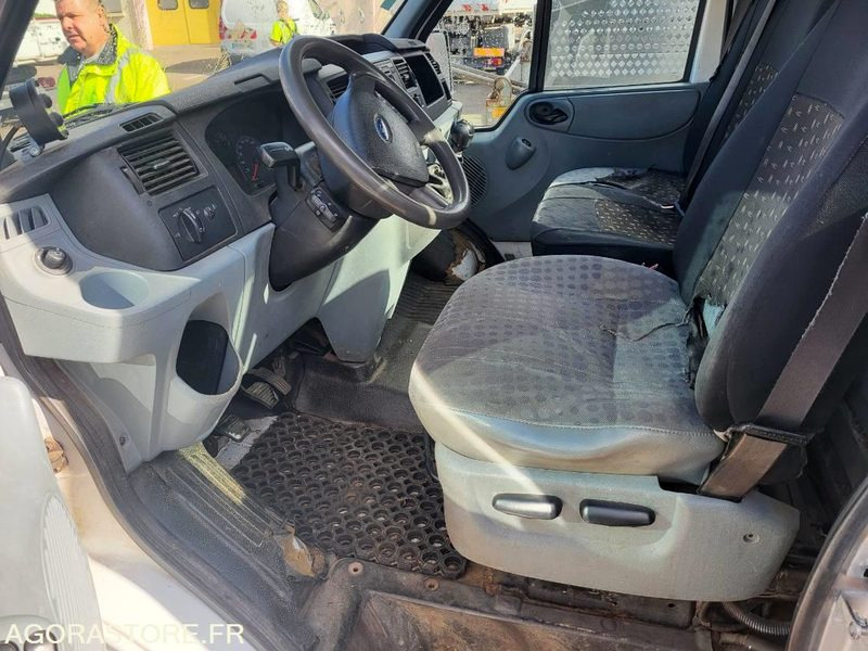 FORD transit avec système ampirol (sans contrôle technique) - Carrinha basculante: foto 4 FORD transit avec système ampirol (sans contrôle technique) - Carrinha basculante: foto 4