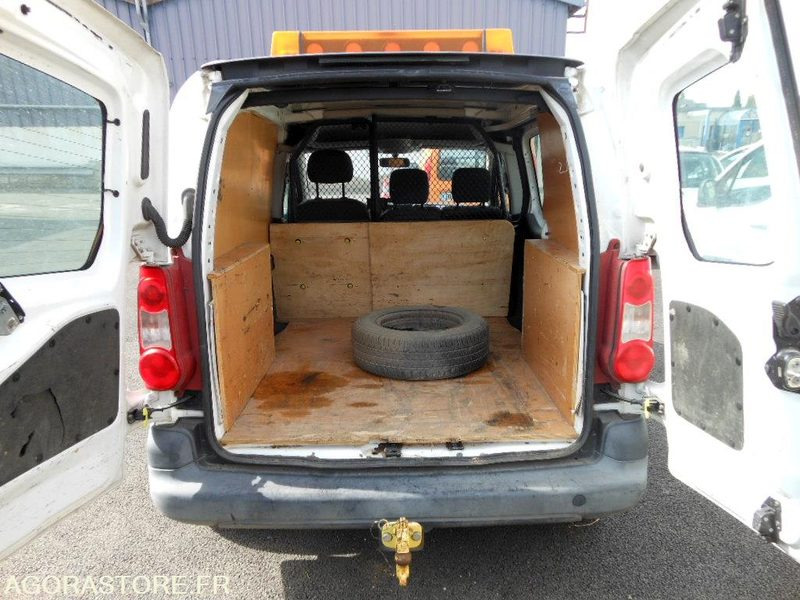 FOURGONNETTE PEUGEOT PARTNER (BE127) - Furgão compacto: foto 5 FOURGONNETTE PEUGEOT PARTNER (BE127) - Furgão compacto: foto 5
