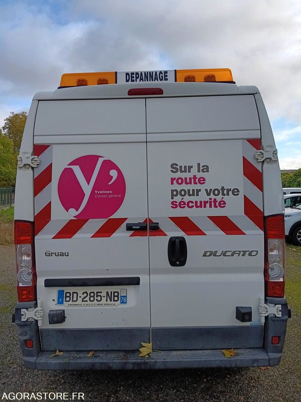 Fiat Ducato - 132 793 Kms - 2010 - Furgão: foto 4 Fiat Ducato - 132 793 Kms - 2010 - Furgão: foto 4