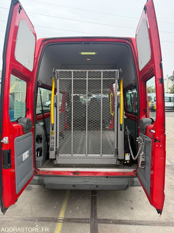 Ford - Minibus, Furgão de passageiros: foto 4 Ford - Minibus, Furgão de passageiros: foto 4