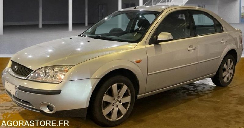 Ford Mondeo 1.8I - 125 GHIA .CT-OK passé et accepté pour 2 ans - Automóvel: foto 3 Ford Mondeo 1.8I - 125 GHIA .CT-OK passé et accepté pour 2 ans - Automóvel: foto 3