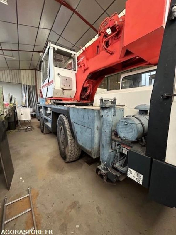 GRUE MOBILE PPM 280 ATT - 1991 - 8960 HEURES - Grua móvel: foto 5 GRUE MOBILE PPM 280 ATT - 1991 - 8960 HEURES - Grua móvel: foto 5