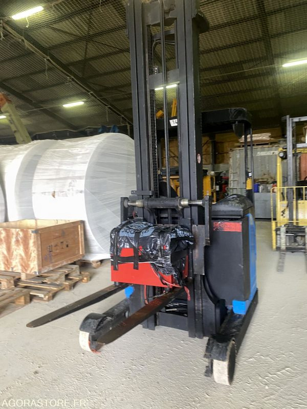 Gerbeur FENWICK LINDE R14 1.4T Triplex 7595mm - Empilhador retráctil: foto 3 Gerbeur FENWICK LINDE R14 1.4T Triplex 7595mm - Empilhador retráctil: foto 3