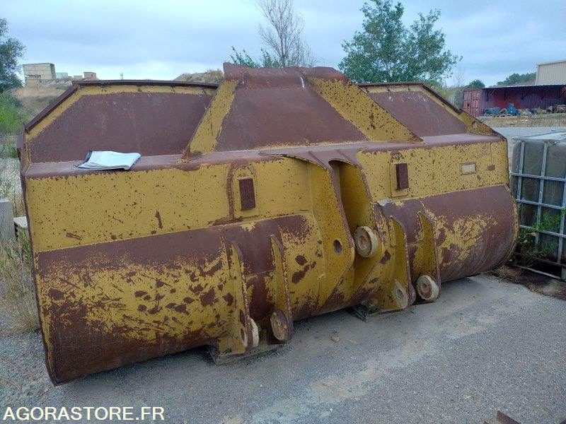 Godet CATERPILLAR - Ferramenta/ Equipamento: foto 1 Godet CATERPILLAR - Ferramenta/ Equipamento: foto 1