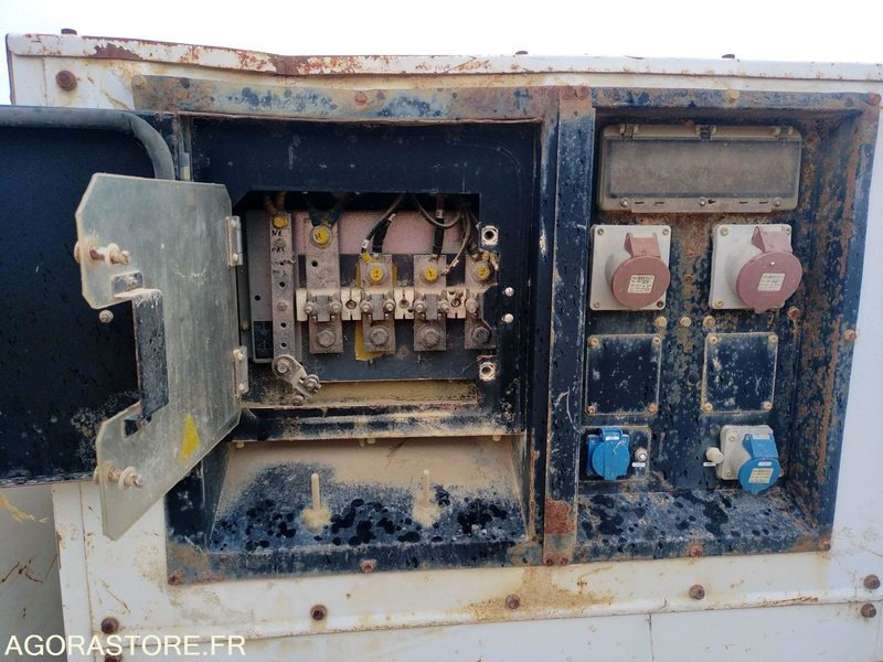 Groupe électrogène SDMO 60 kVA - Gerador elétrico: foto 5 Groupe électrogène SDMO 60 kVA - Gerador elétrico: foto 5